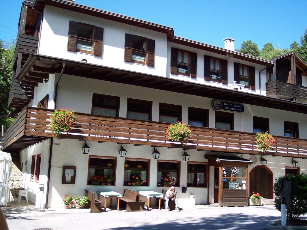 Appartamenti Vacanze Lagolo Lagolo di Calavino Exterior photo